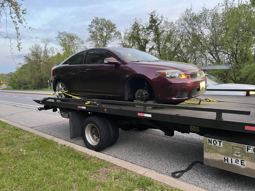 I got Whipz Towing & Roadside Assistance with a scion towing near me at 800 S Rolling rd Catonsville,MD 21228