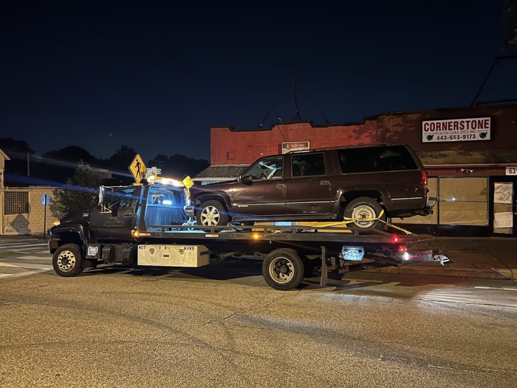 I got Whipz Towing & Roadside Assistance with a chevy suburban towing near me at 6700 harford rd Baltimore,MD 21214