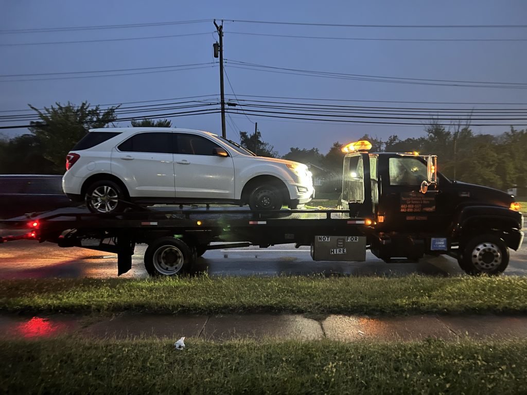 I got Whipz Towing & Roadside Assistance with a White buick suv towing near me from 1600 rolling rd Windsor Mill, MD 21244
