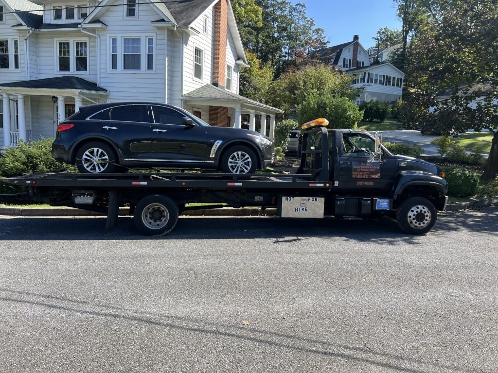 I got Whipz Towing & Roadside Assistance with a blk infiniti QX70 towing near me from 300 N Camp Meade rd Linthicum Heights, MD 21090 to 5500 Baltimore National Pike Catonsville,MD 21228
