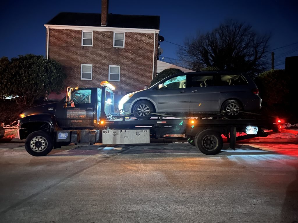 I got Whipz Towing & Roadside Assistance with a blue Honda Odyssey towing near me from 5400 Channing rd Baltimore, MD 21229 to York, PA