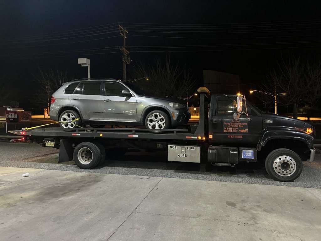I got Whipz Towing & Roadside Assistance with a grey bmw x5 towing near me from 3500 dahila lane Middle River, MD 21220 to 3561 Meadowdale rd Milford Mill, MD 21244